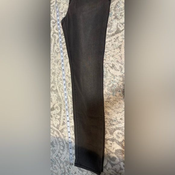 Old Navy • Rockstar 24/7 Super Skinny Jeans - Picture 8 of 8